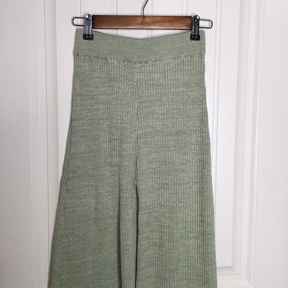 NWT Anna Quan Jordan Ribbed Cotton Wide Leg Pant in Sage Green Size 8. - Picture 3 of 12